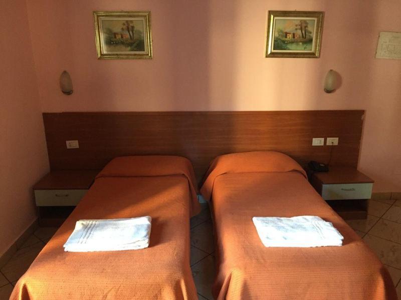 Hotel Brianza Milano Ngoại thất bức ảnh